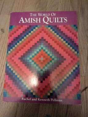 Softcover Amish Quilts Book